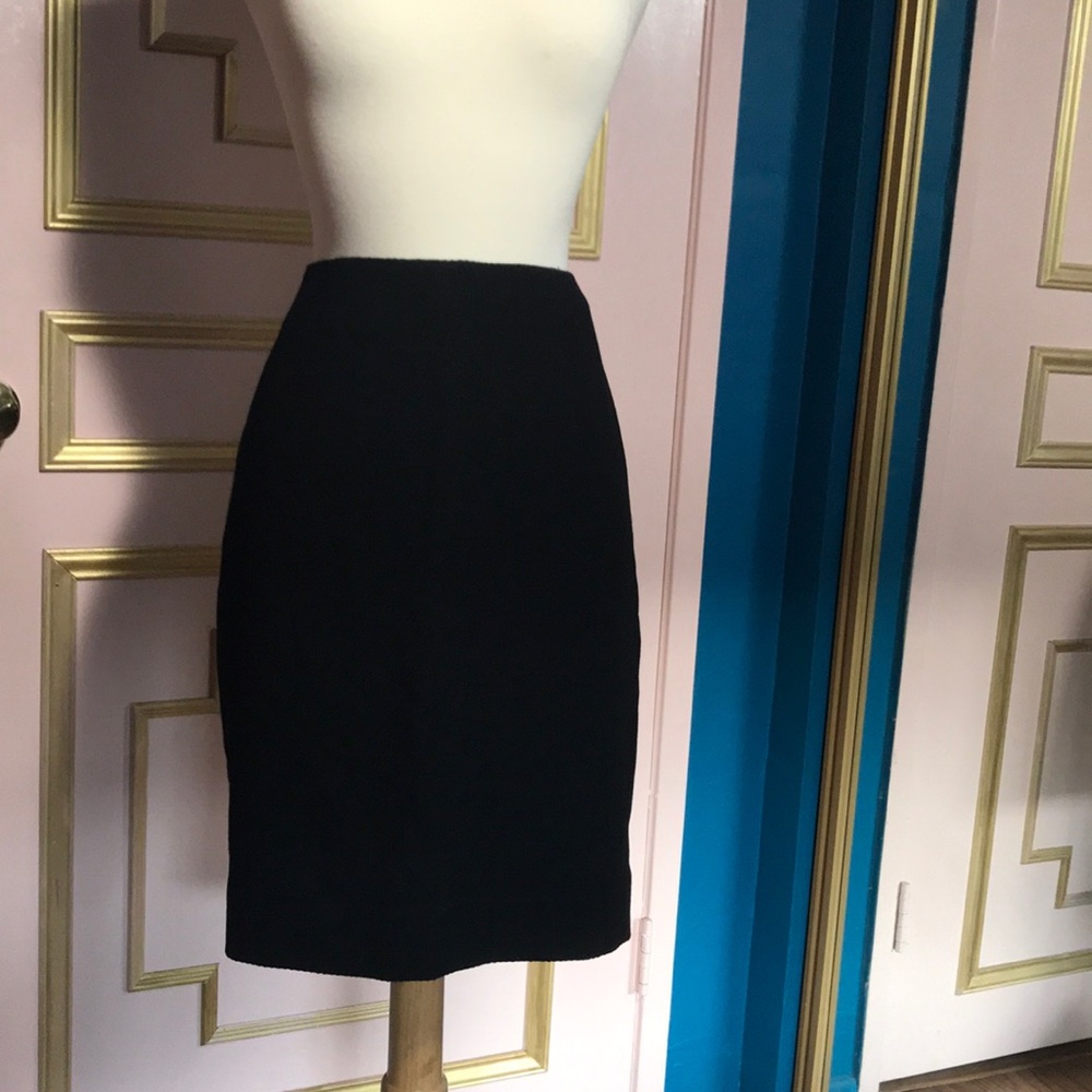 Dana Buchman Black Pencil Skirt